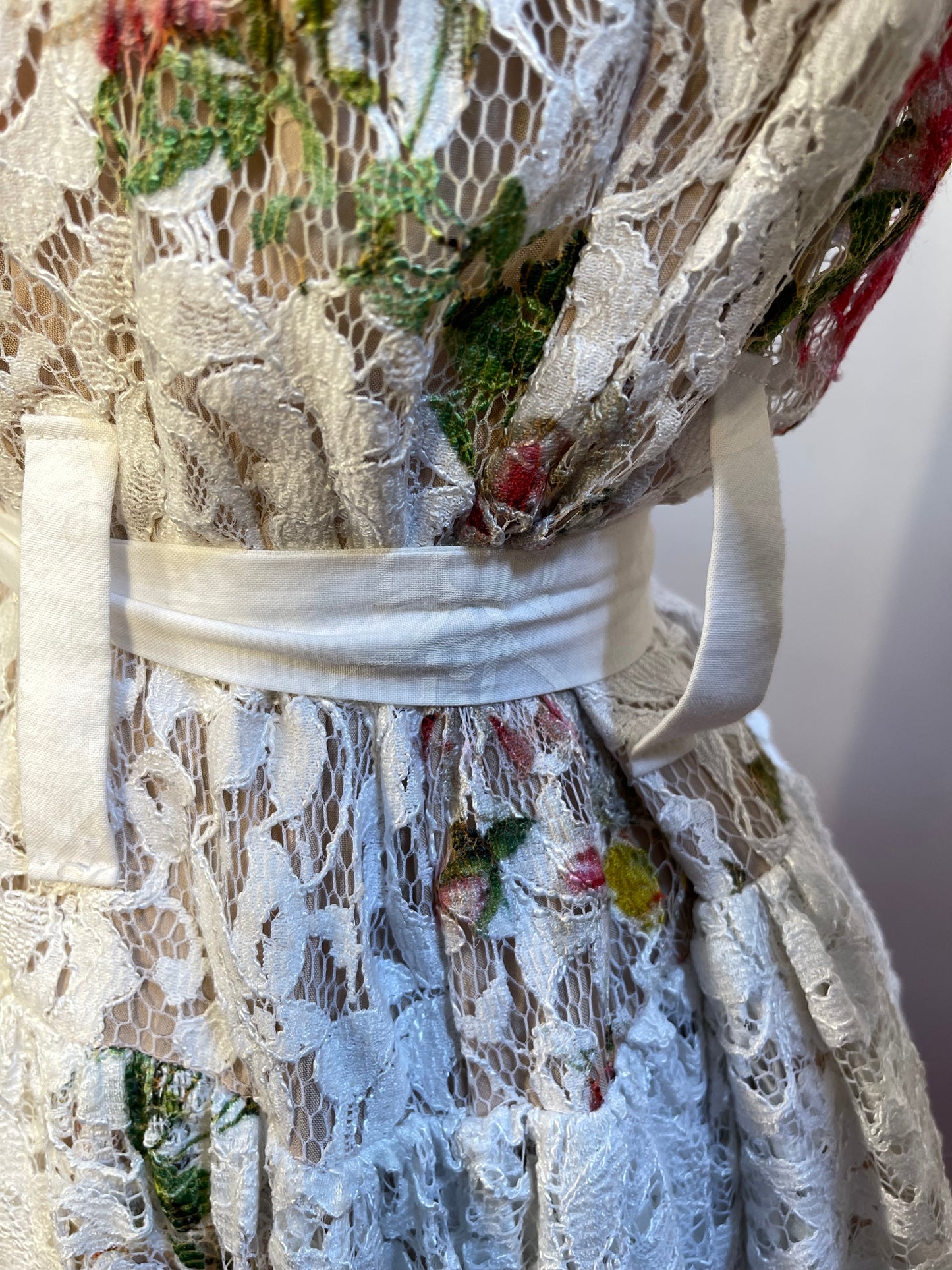 Vivienne Westwood Red labe White lace and Flower print Dress IT 40