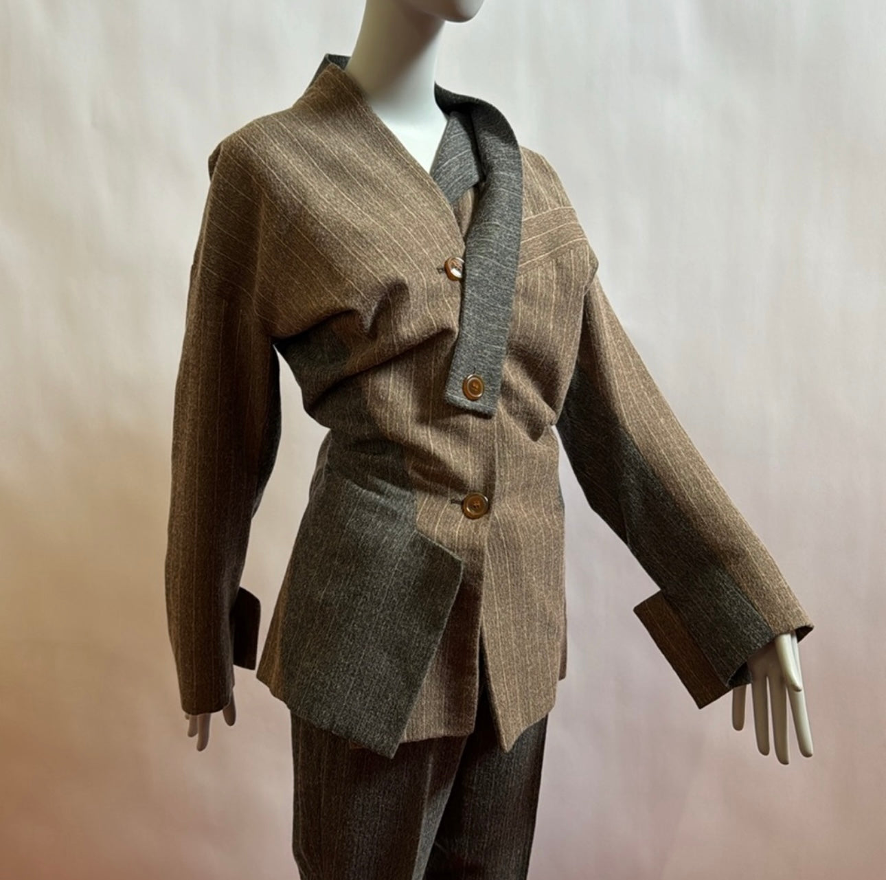 VW FW15/16 ARABESQUE JKT IN HERRINGBONE BROWN BLUE MIX WOOL+TROUSERS TUXEDO IT40