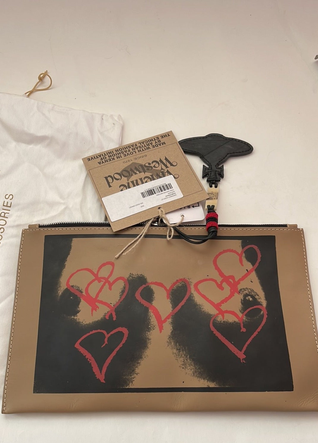 Vivienne Westwood Iconic Tits artwork natural leather clutch NWT